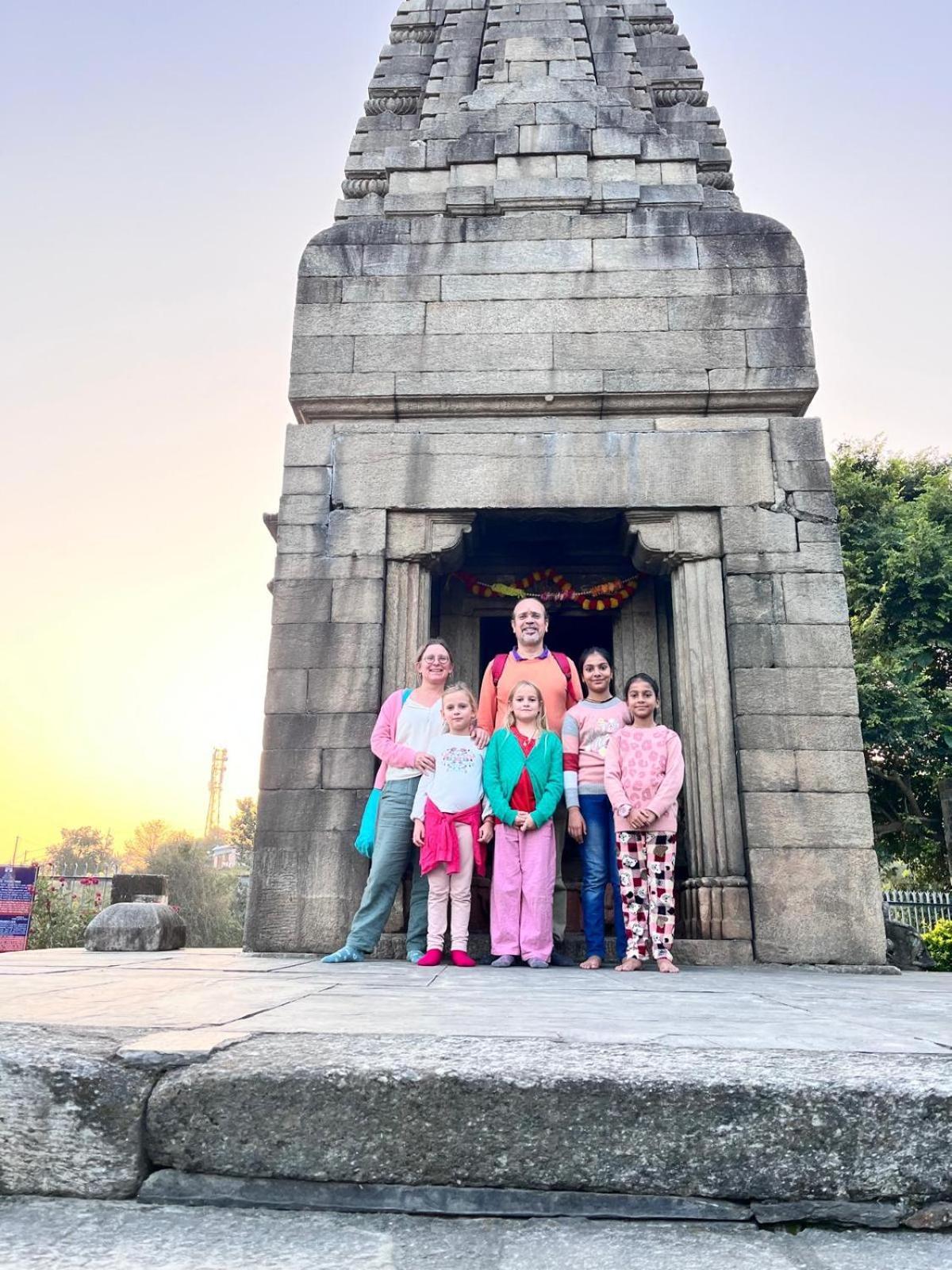 Shree Home Stay Dwarahat Esterno foto